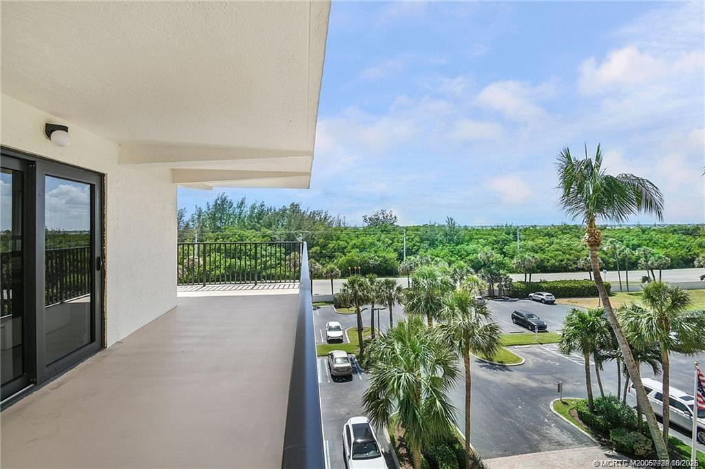 10044 S Ocean Drive 508 Property Photo 33