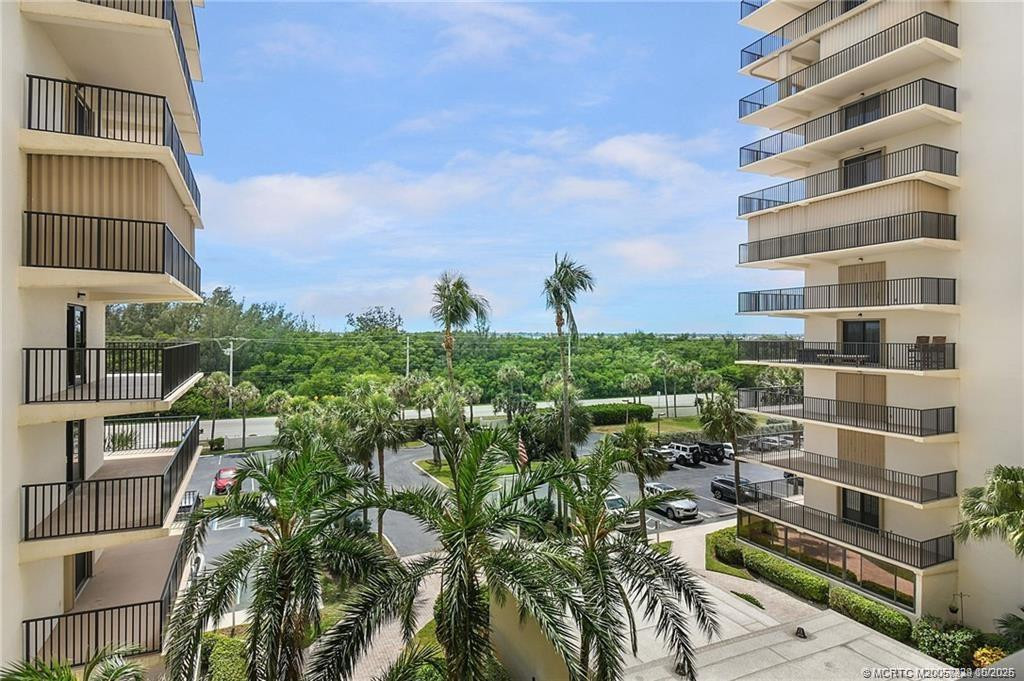 10044 S Ocean Drive 508 Property Photo 37