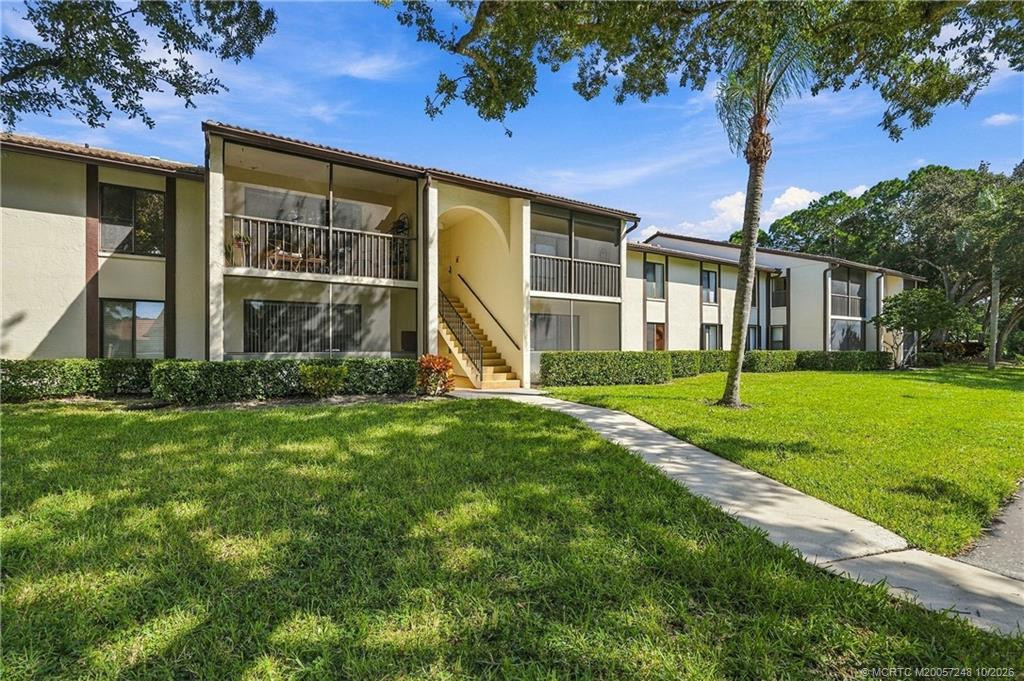 2114 Sw Silver Pine Way G1 Property Photo 2