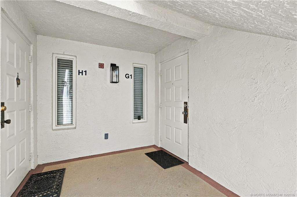 2114 Sw Silver Pine Way G1 Property Photo 3