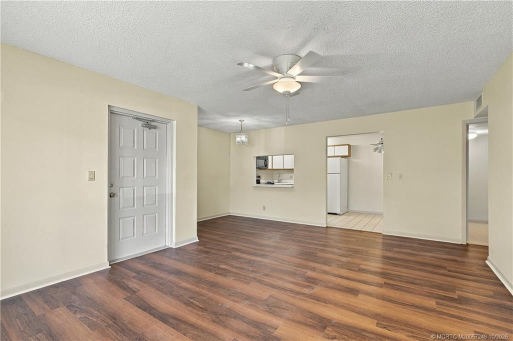 2114 Sw Silver Pine Way G1 Property Photo 4