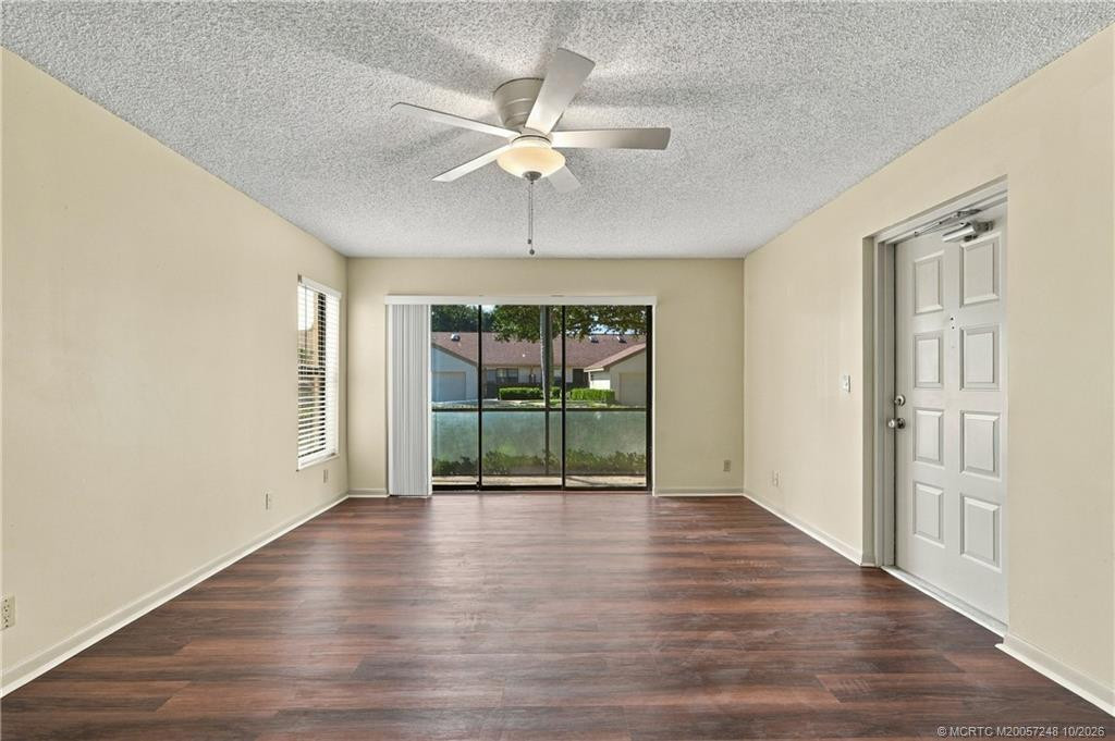 2114 Sw Silver Pine Way G1 Property Photo 5