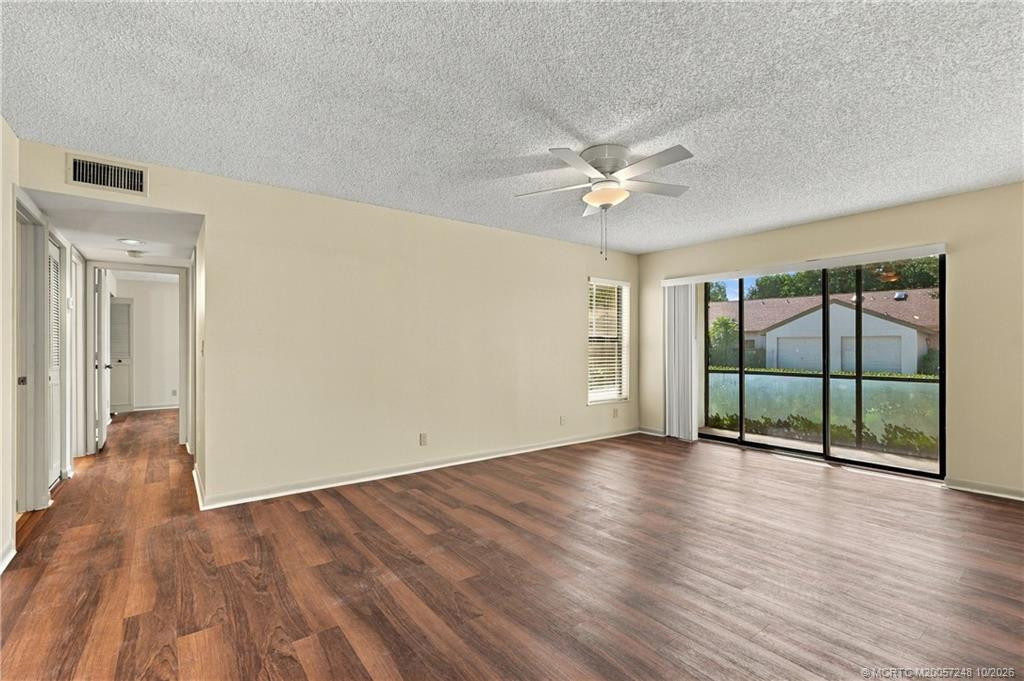 2114 Sw Silver Pine Way G1 Property Photo 7