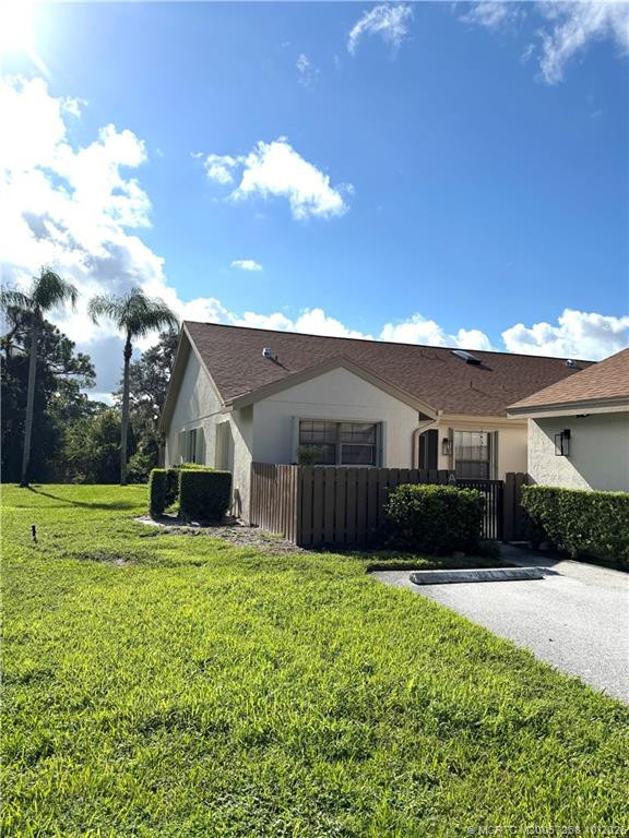 1454 Sw Silver Pine Way 101a Property Photo 1