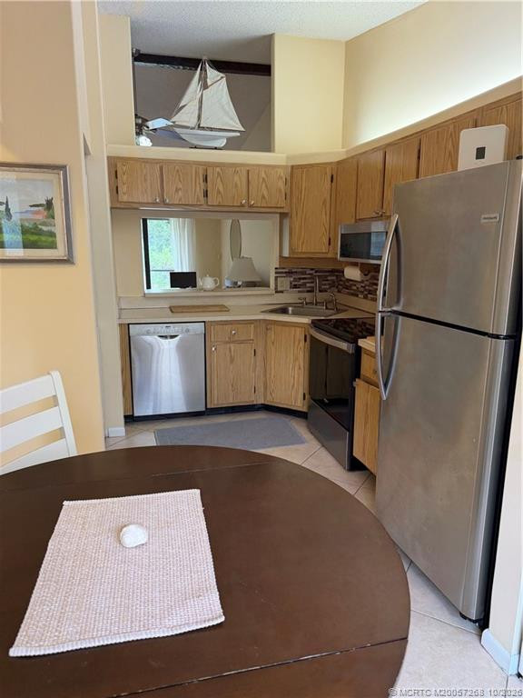 1454 Sw Silver Pine Way 101a Property Photo 14