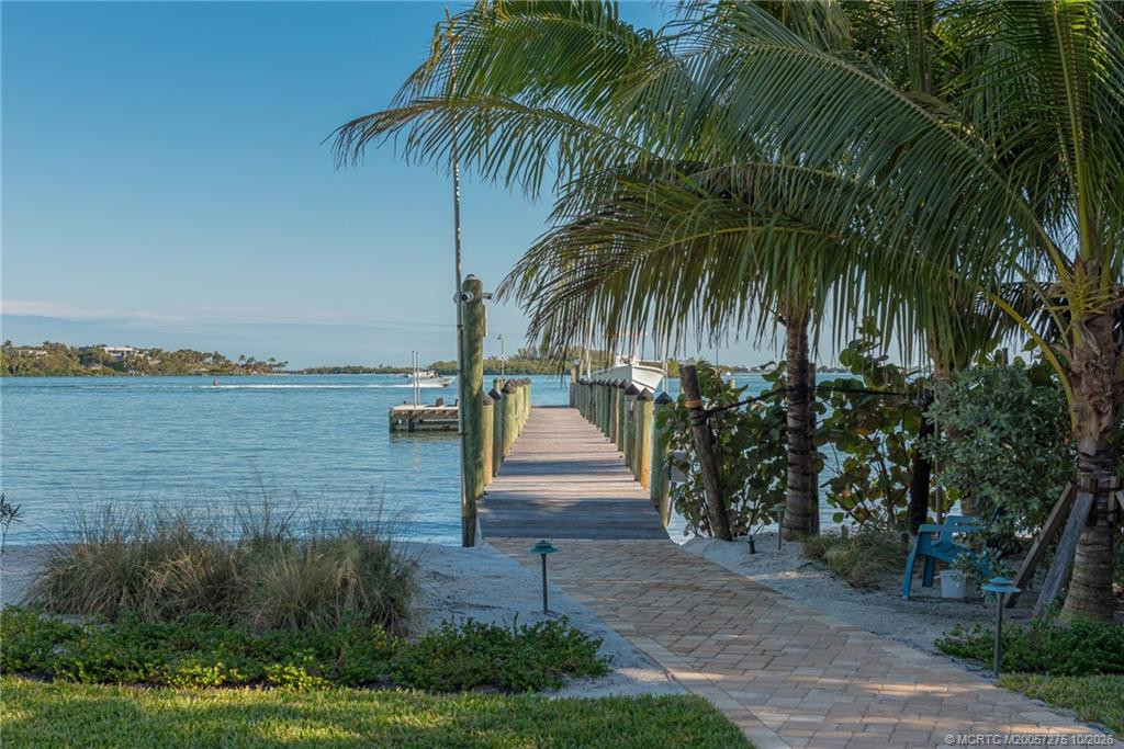 3365 Se Saint Lucie Boulevard Property Photo 5