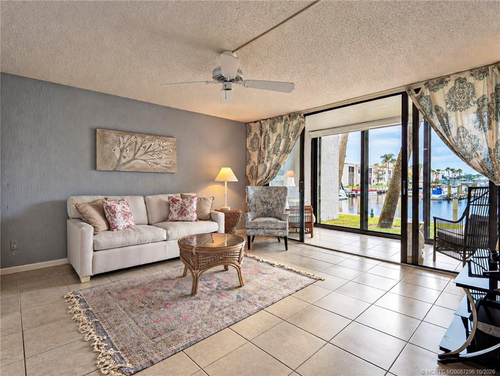 1950 Sw Palm City Road 5-107 Property Photo 6