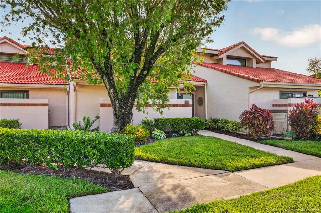 3309 Se Sandpiper Circle Property Photo 1