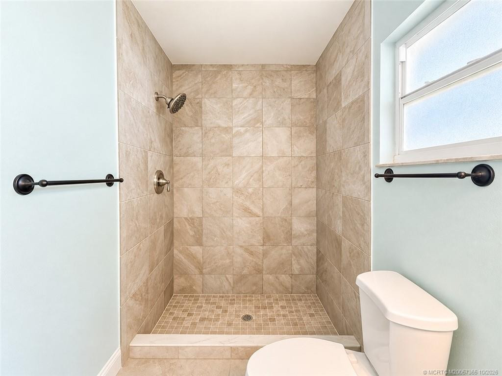 211 Se Sims Circle Property Photo 13