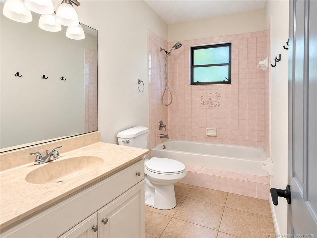 211 Se Sims Circle Property Photo 15