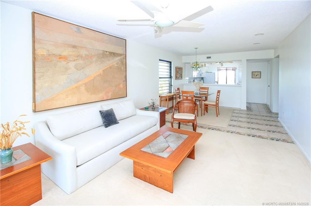 4540 Ne Sandpebble Trace 406 Property Photo 5