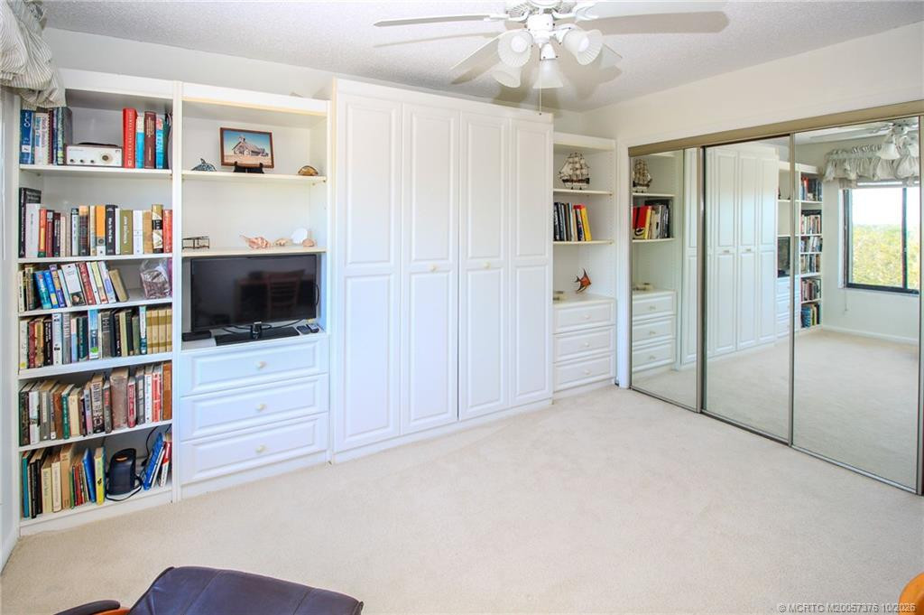 4540 Ne Sandpebble Trace 406 Property Photo 16
