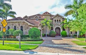 10531 Versailles Boulevard Property Photo 1