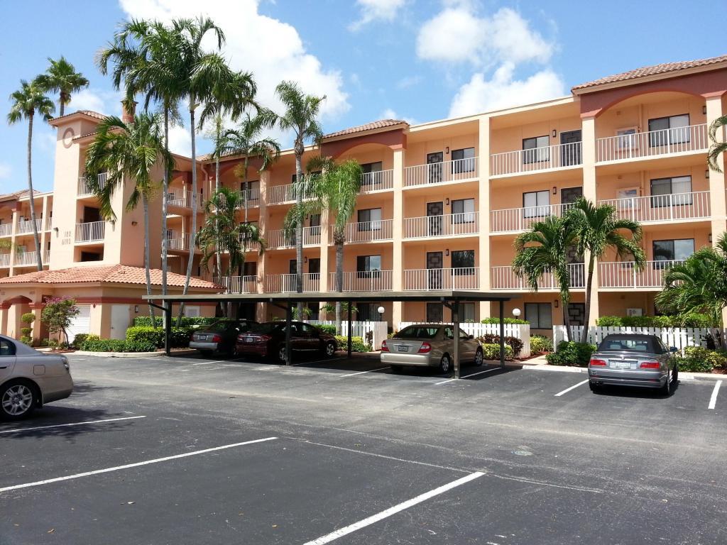 6193 Pointe Regal Circle 404 Property Photo 1
