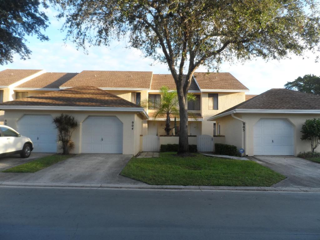 904 Maplewood Drive, Greenacres, Fl 33415 Property Photo 1