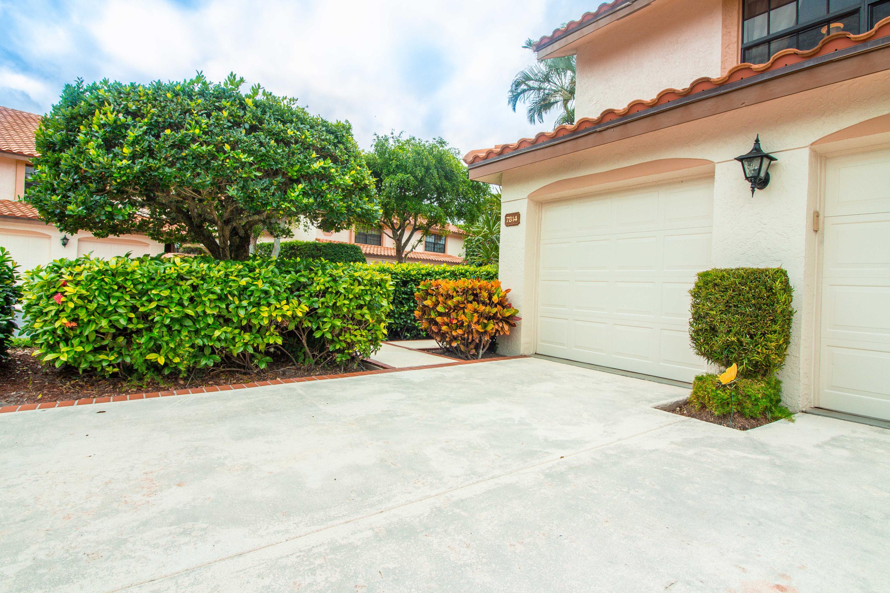 7814 La Mirada Drive Property Photo 1