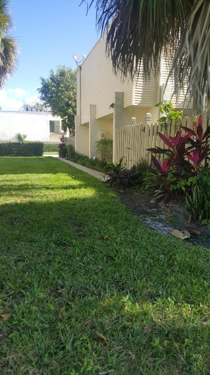 1626 Shaker Circle, Wellington, Fl 33414 Property Photo 1