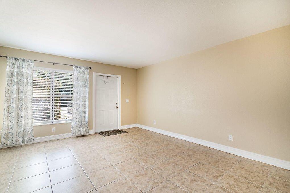 3 Sw Hideaway Place Property Photo 24