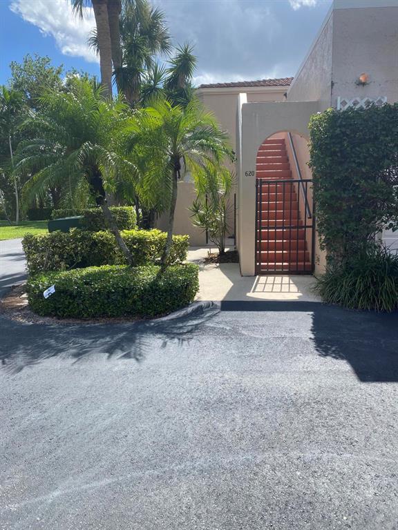 6638 Villa Sonrisa Drive 610 Property Photo 1