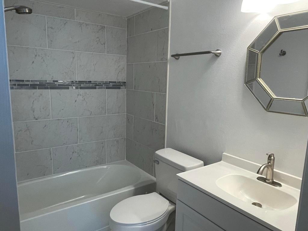 2203 Northlake Drive 2203 Property Photo 4