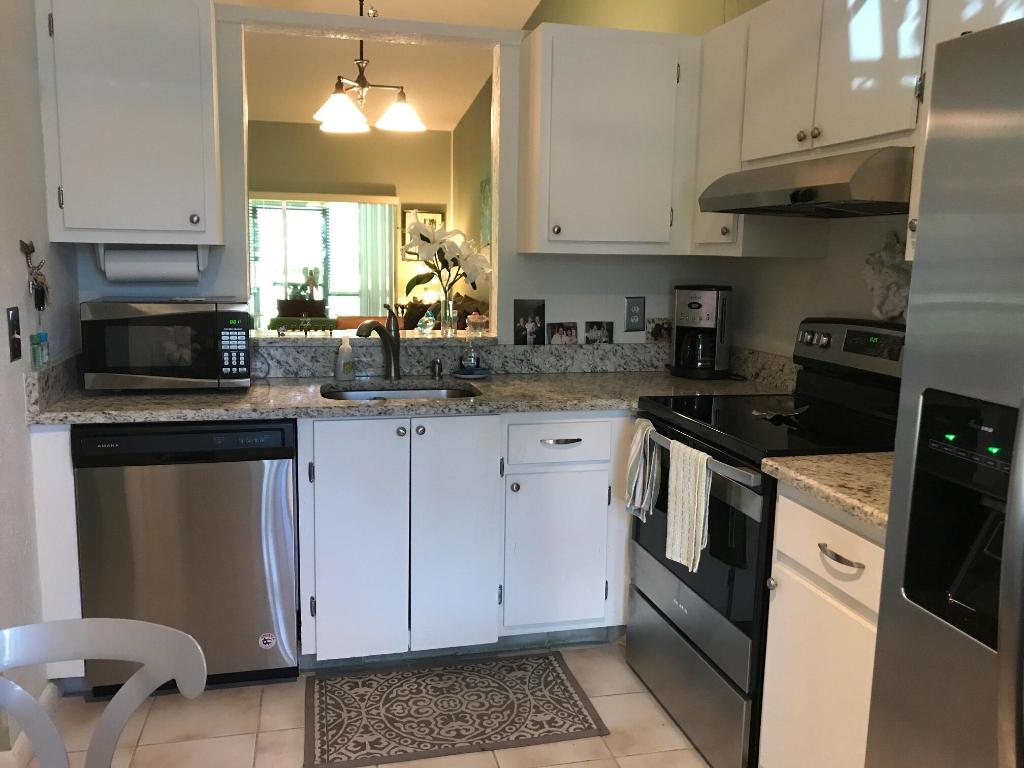 18859 Candlewick Drive Property Photo 2