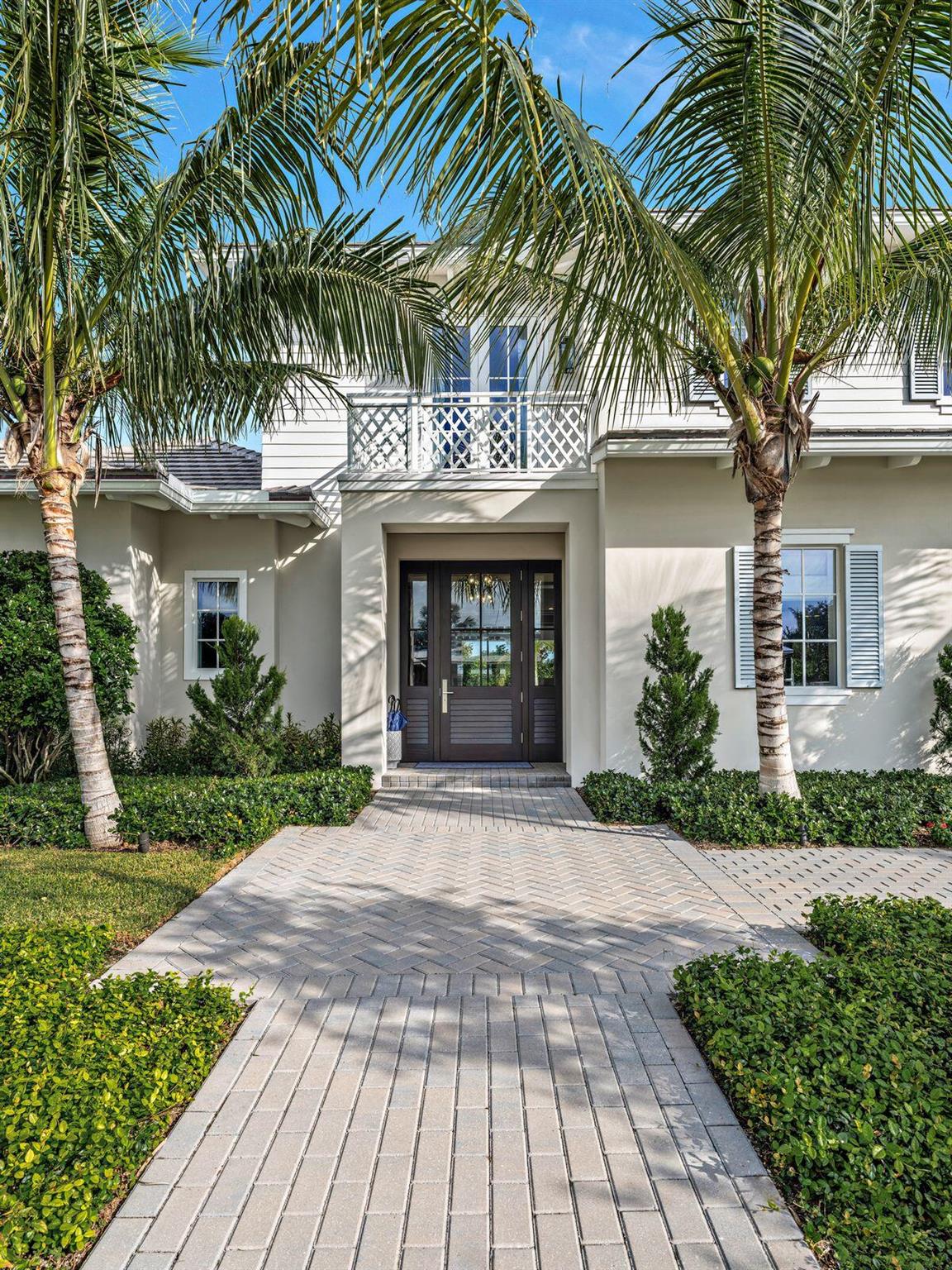 2913 Bluewater Cove Property Photo 2