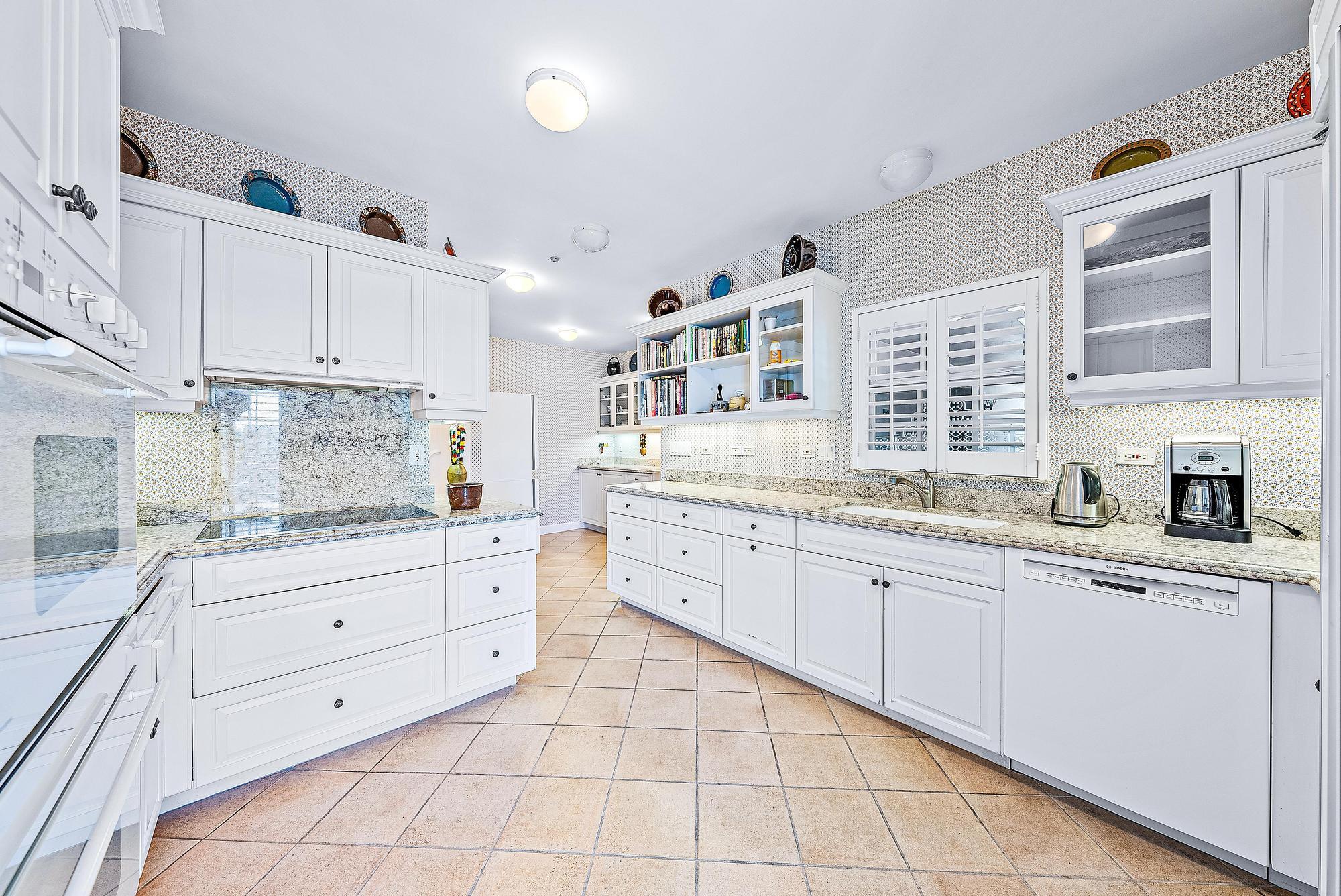 2160 Ibis Isle Road 9 Property Photo 15