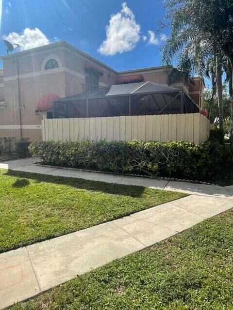 6184 Seven Springs Boulevard Property Photo 1