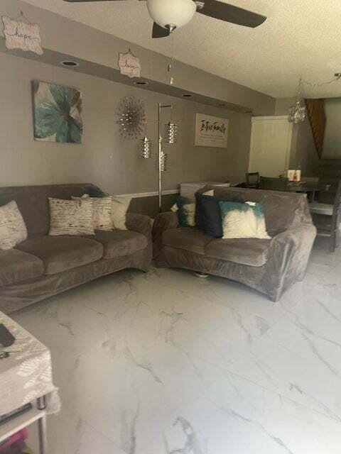 6184 Seven Springs Boulevard Property Photo 4