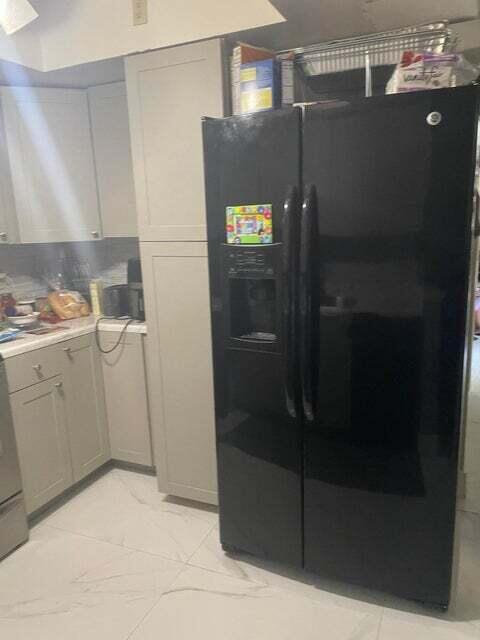 6184 Seven Springs Boulevard Property Photo 6