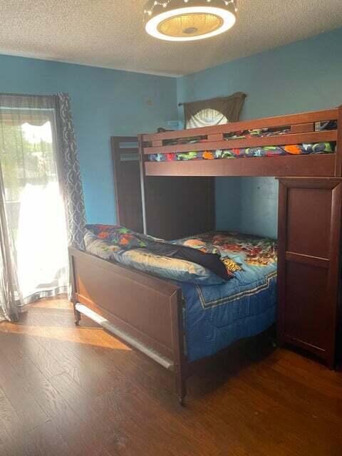 6184 Seven Springs Boulevard Property Photo 9