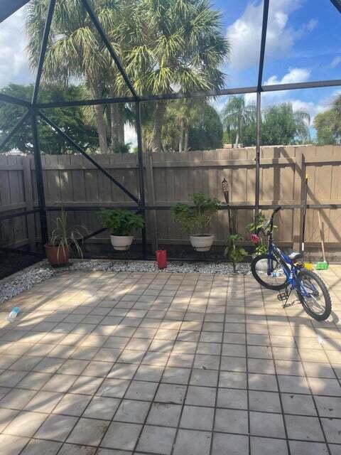 6184 Seven Springs Boulevard Property Photo 18