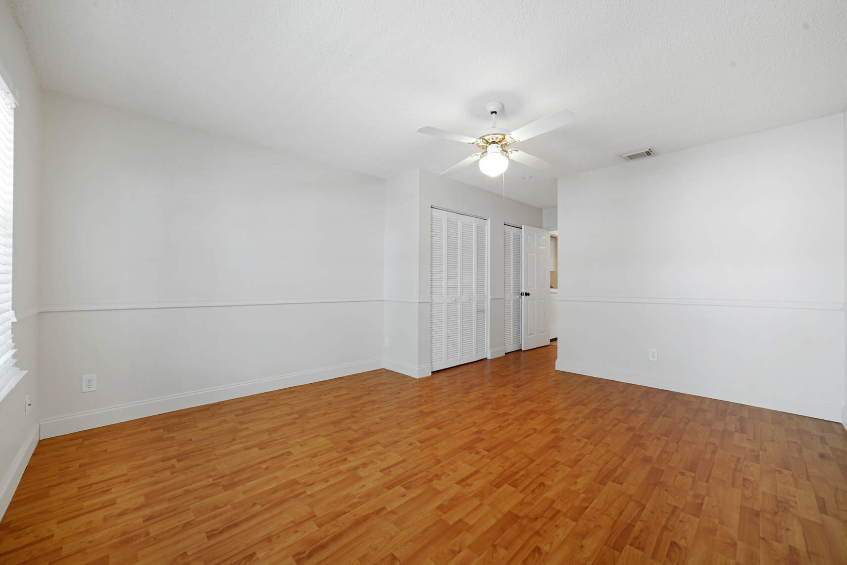 200 Nw 75 Ter Terrace Property Photo 6