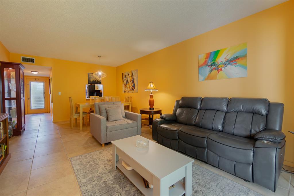150 Lake Meryl Drive 143 Property Photo 12