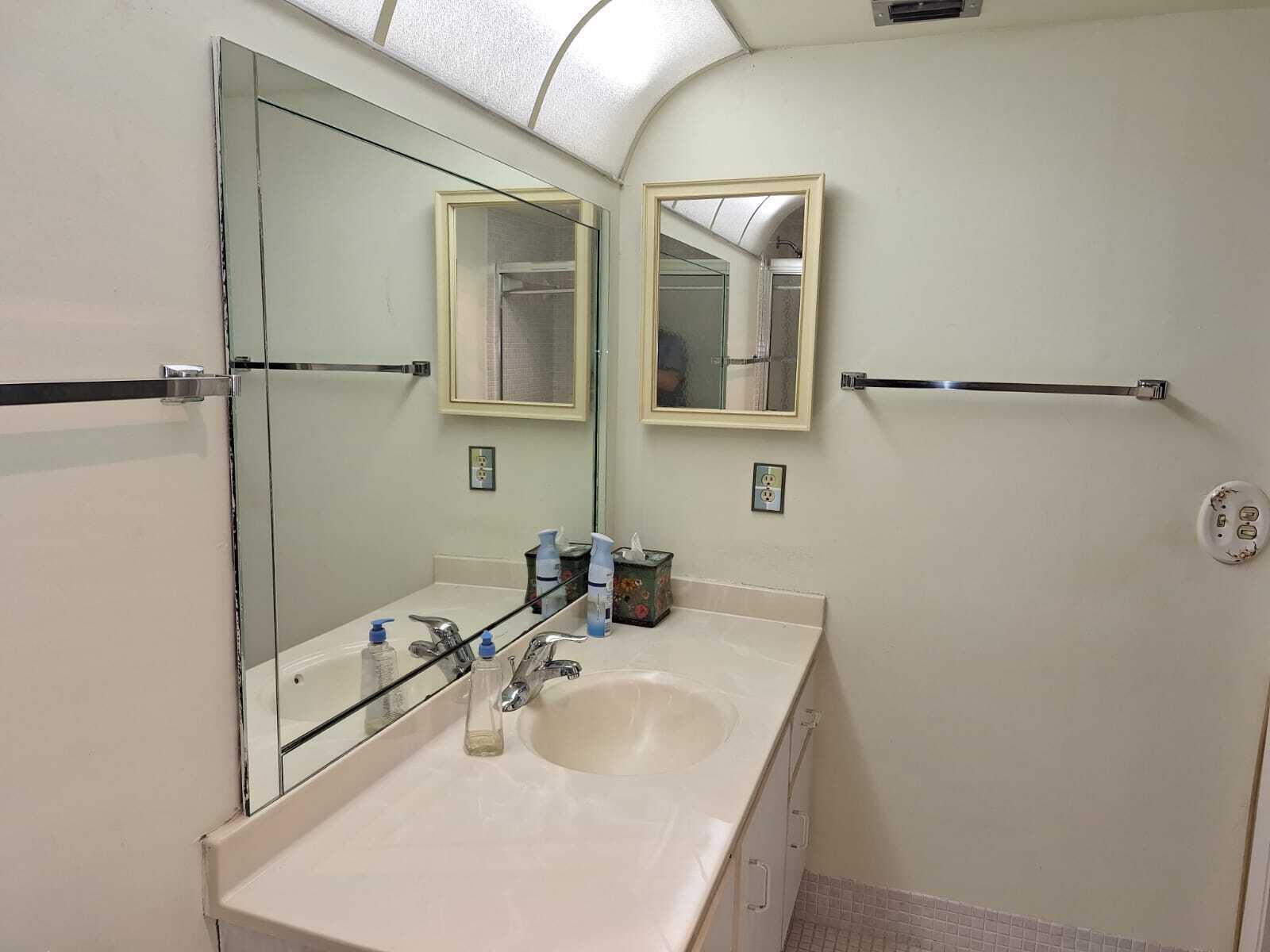 3033 Wolverton B Property Photo 9
