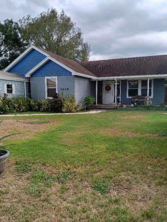 4208 Se 27th Street Property Photo 2