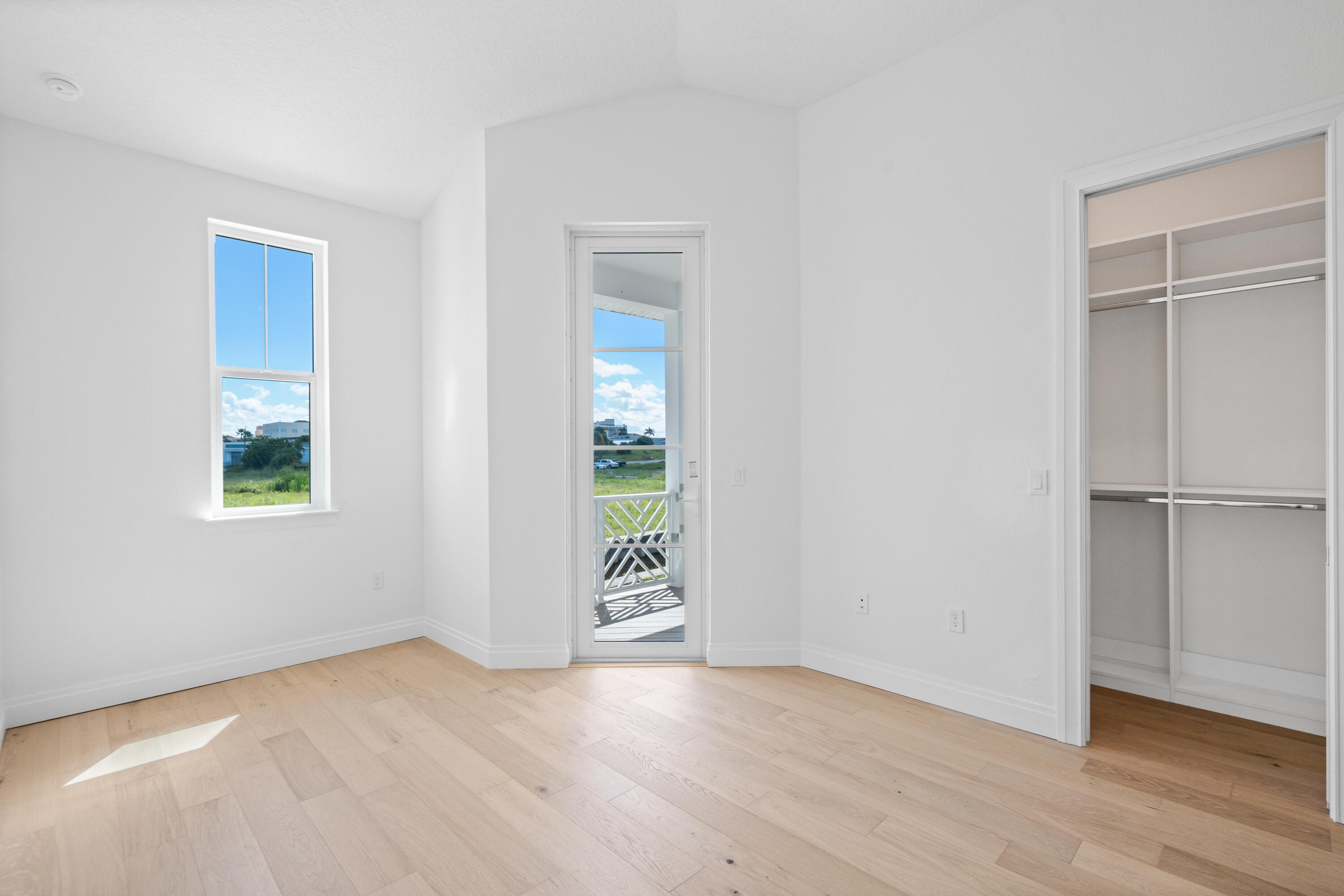 125 A E Backus Avenue 9 Property Photo 20
