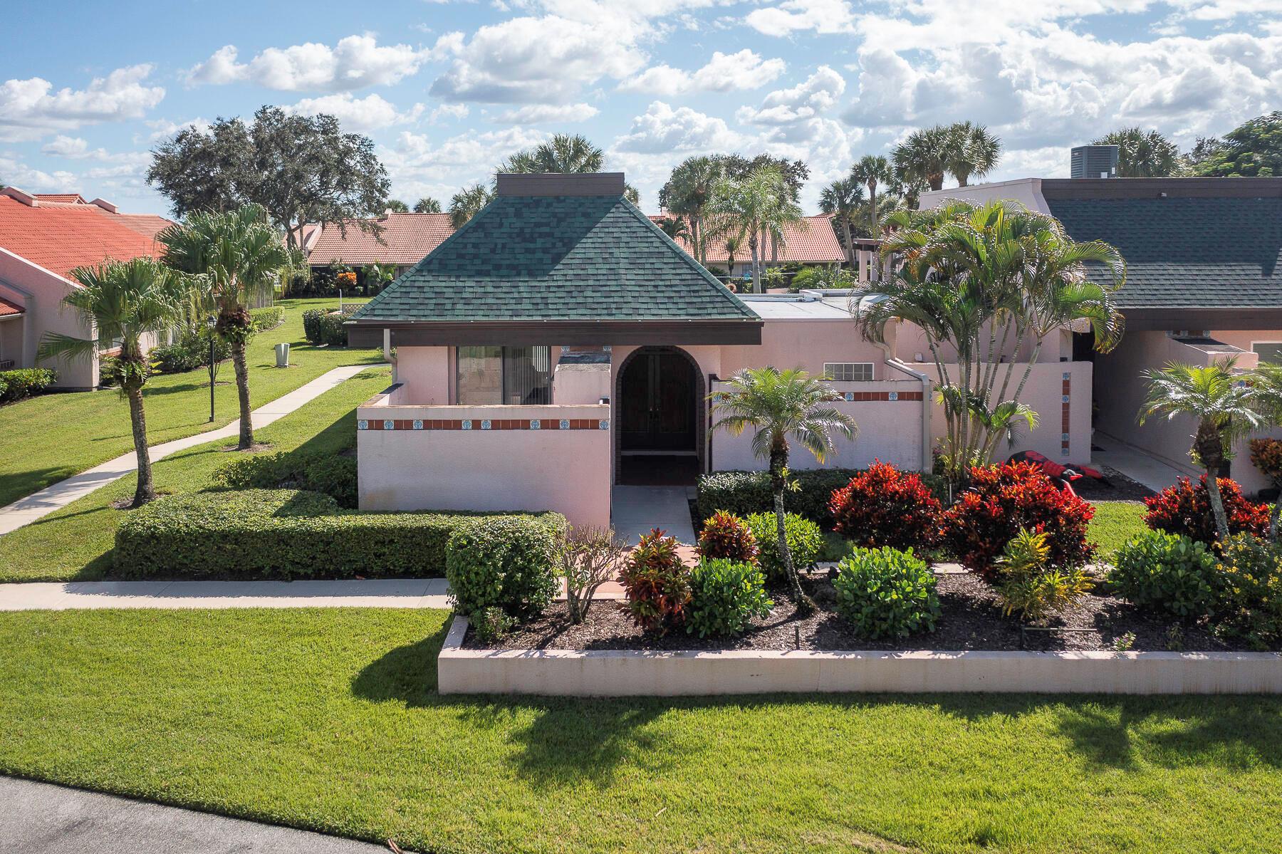 3319 Se La Prado Court Property Photo 1