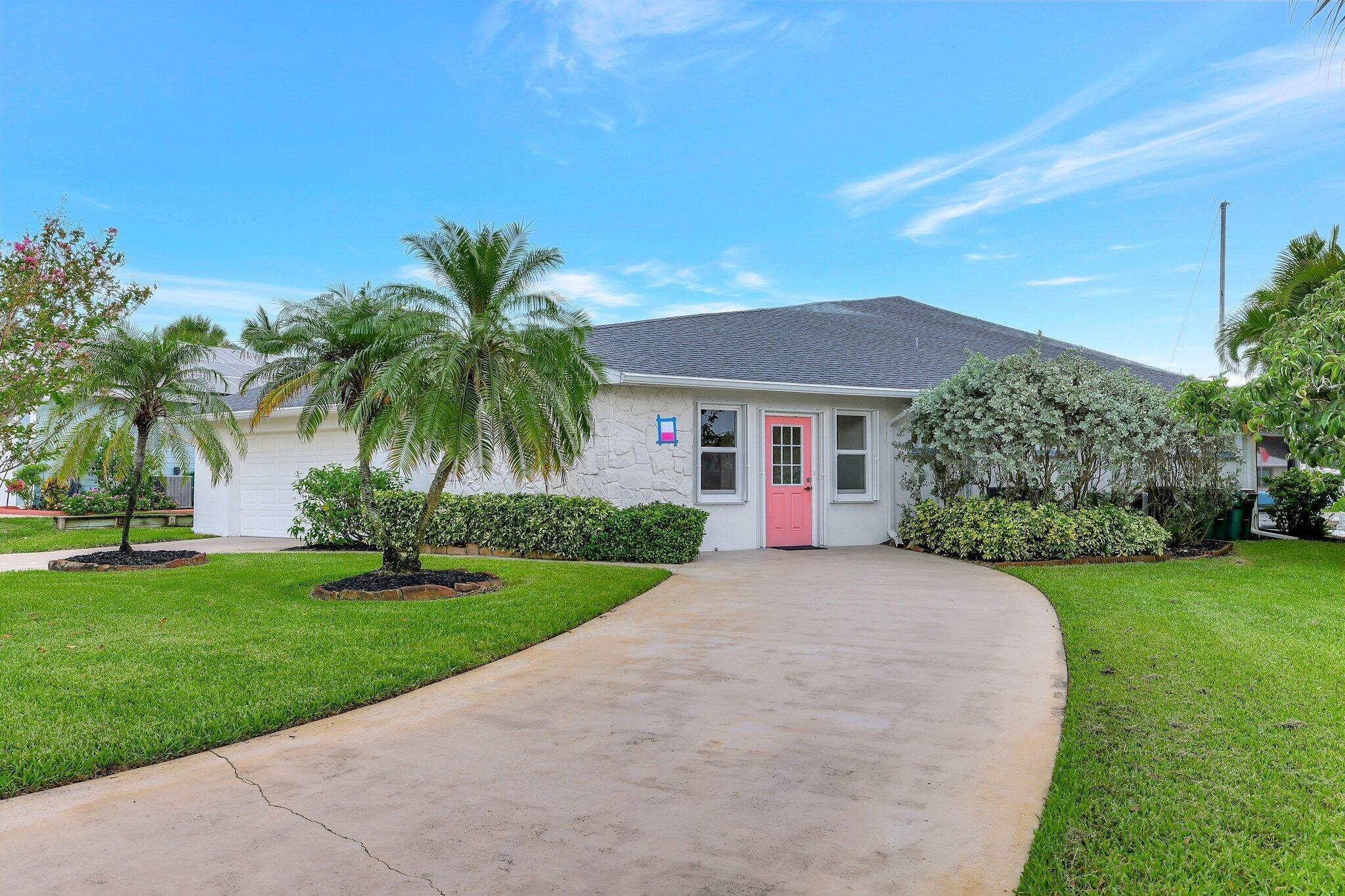 255 Bermuda Beach Drive Property Photo 8