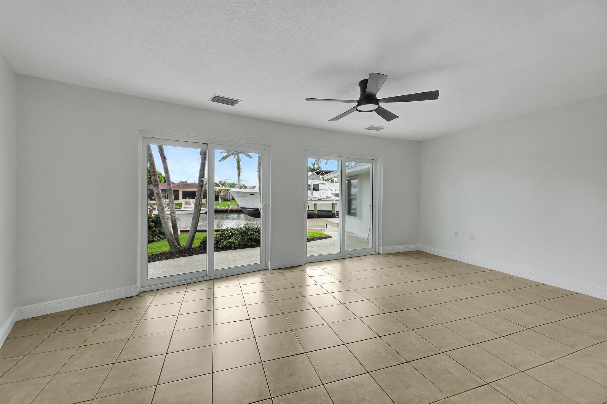 255 Bermuda Beach Drive Property Photo 19
