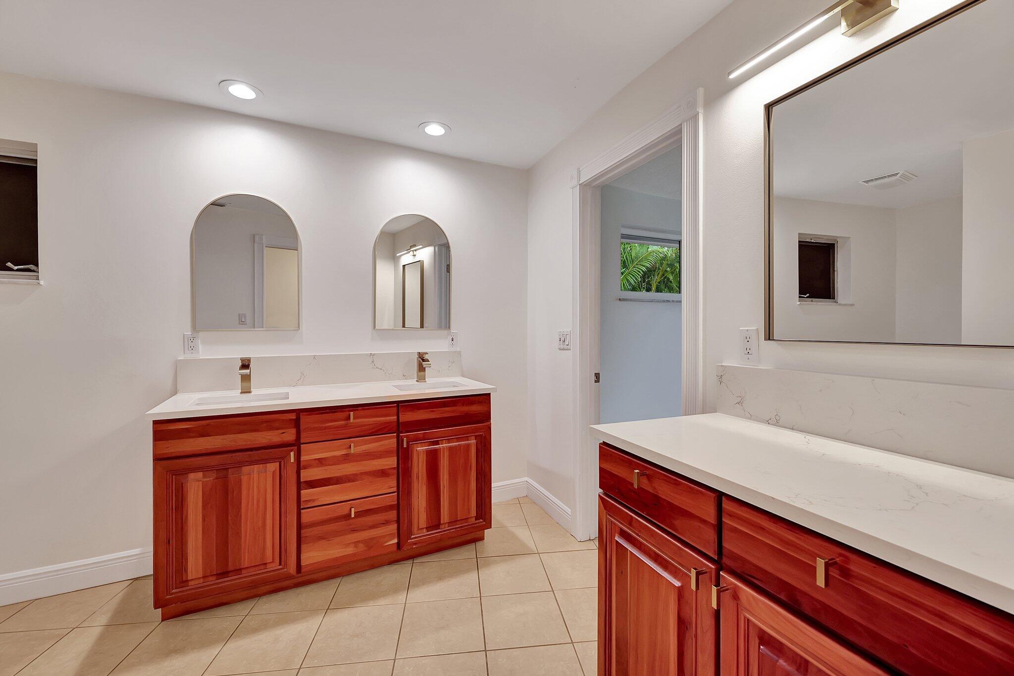 255 Bermuda Beach Drive Property Photo 21