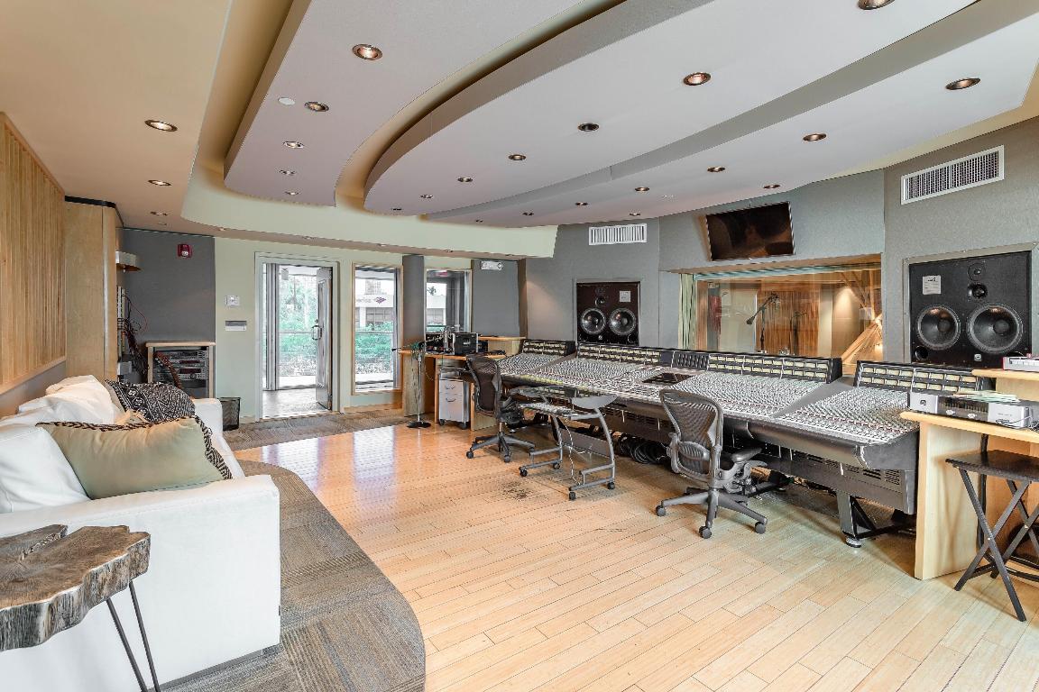 5020 Biscayne Boulevard Property Photo 23