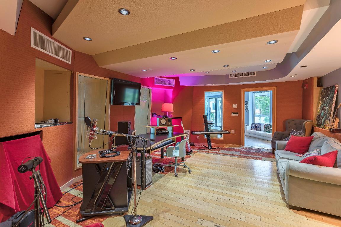 5020 Biscayne Boulevard Property Photo 25