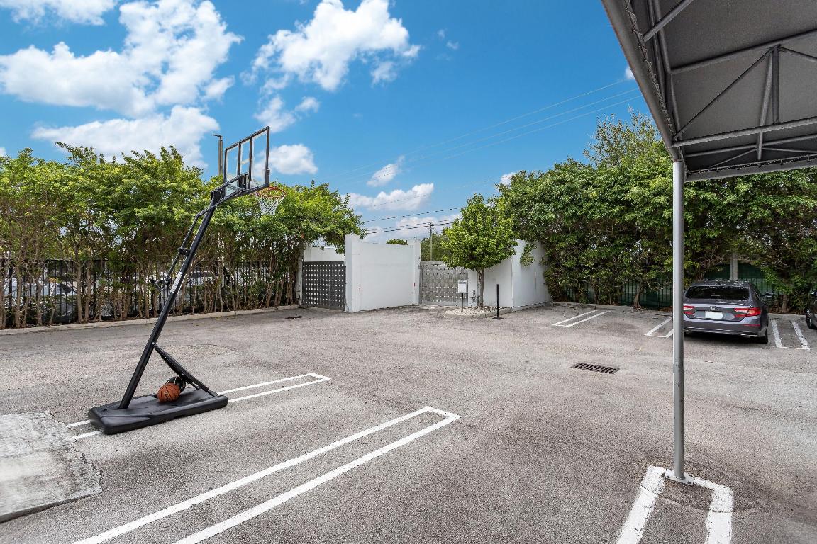 5020 Biscayne Boulevard Property Photo 34