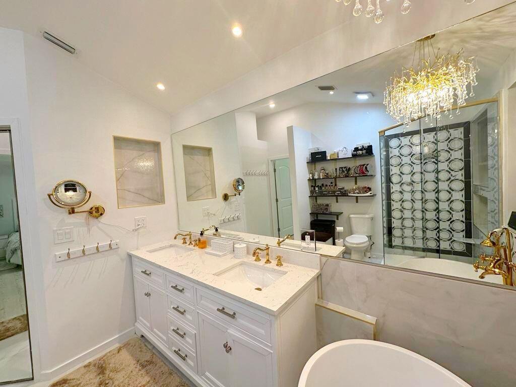 2252 Nw 53 Rd Street Property Photo 24
