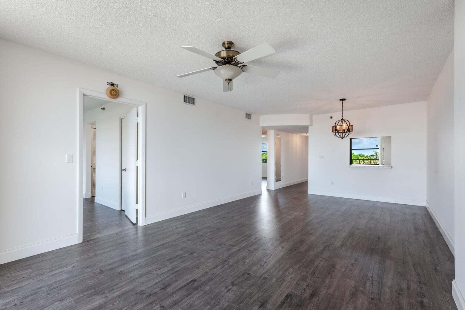 896 N Federal Highway 527 Property Photo 12