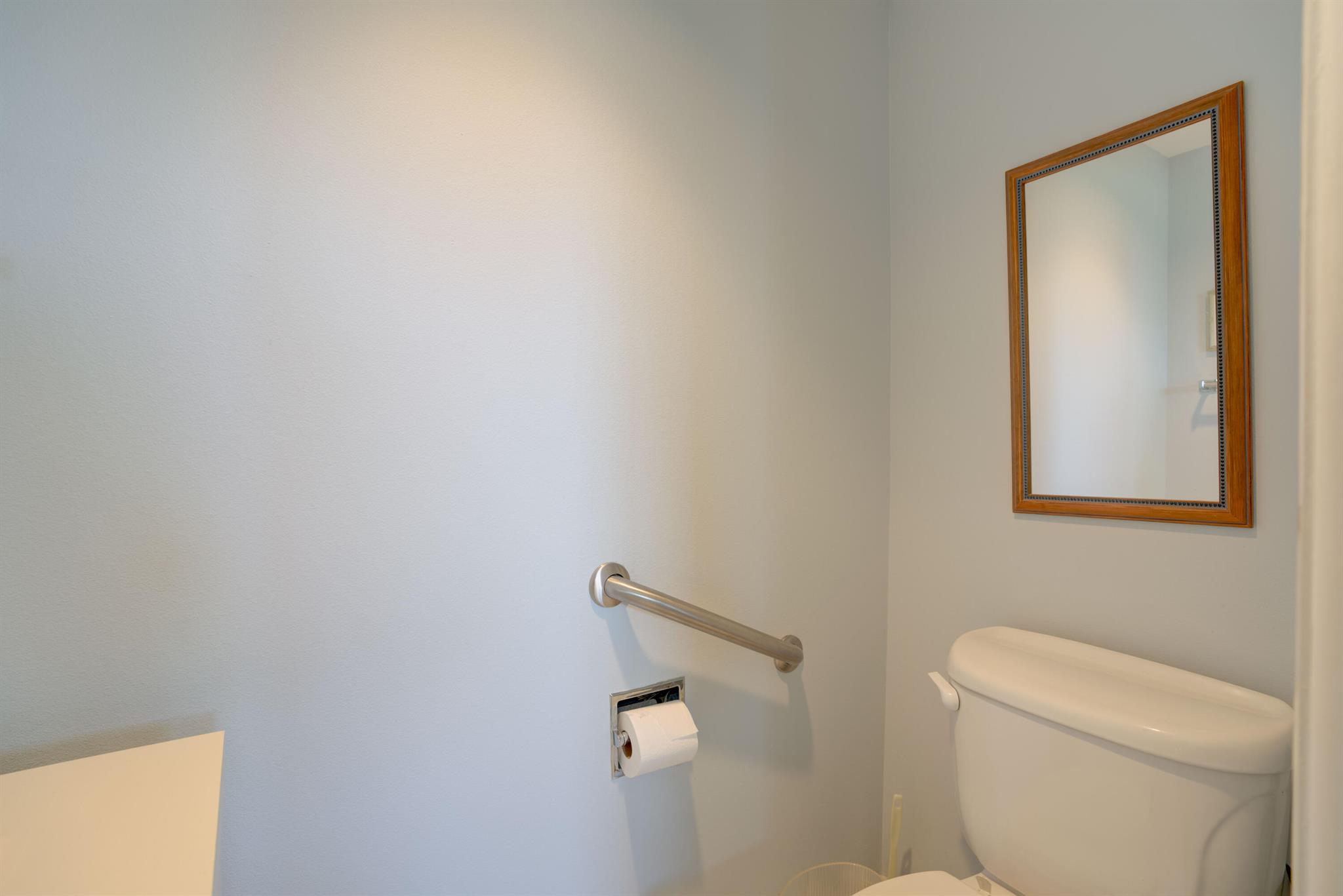 144 Ne Edgewater Drive 3106 Property Photo 31