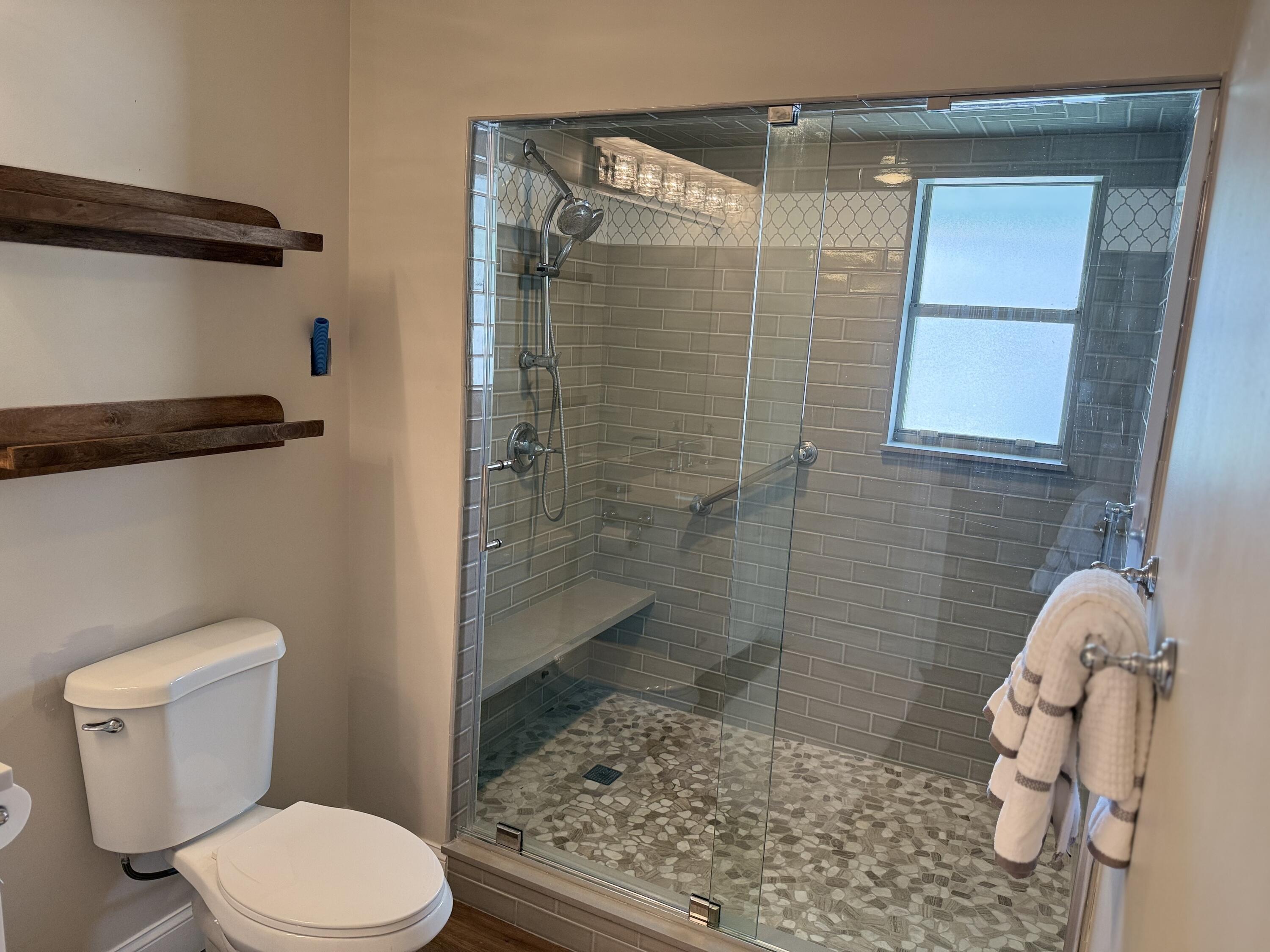 1127 E Seminole Avenue E 25 D Property Photo 14