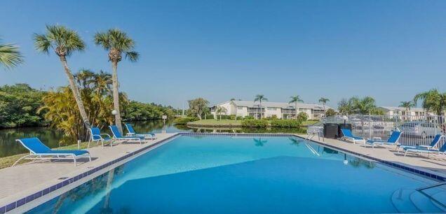 1815 Robalo Drive 207c Property Photo 2