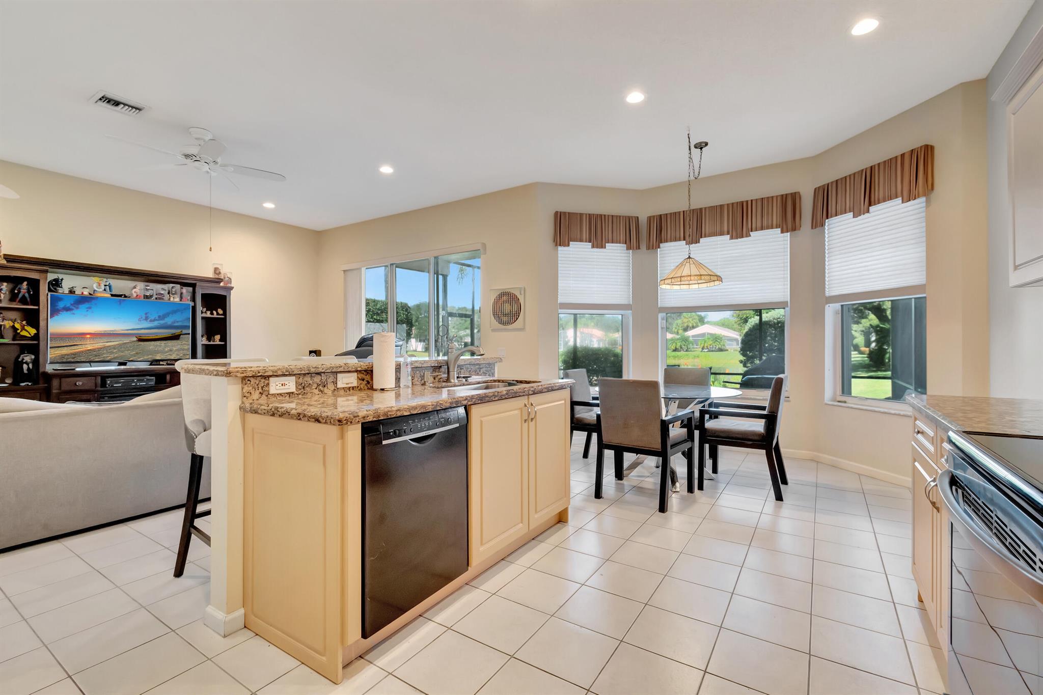 7903 Samara Street Property Photo 11